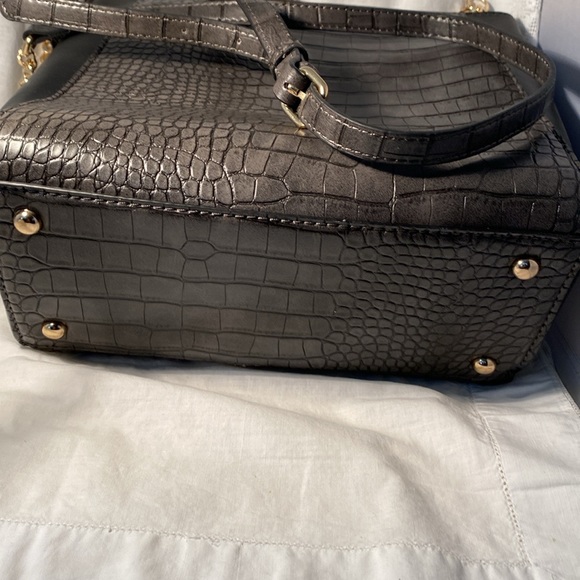 Ellen Tracy Croco Embellished Black/Grey Crossbody bag - Picture 3 of 7